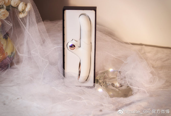 玩具测评丨“万人水书”,让人腿软的pulse solo狼吻棒4 玩具测评丨“万人水书”,让人腿软的pulse solo狼吻棒4
